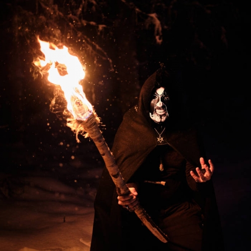 Hilning - Råtijinn (2022)